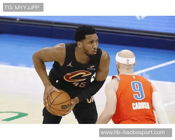 米切尔轻松发威30分钟内高效砍下27分4篮板4助攻第三节完美表现6中6 米切尔轻松发威30分钟内高效砍下27分4篮板4助攻第三节完美表现6中6