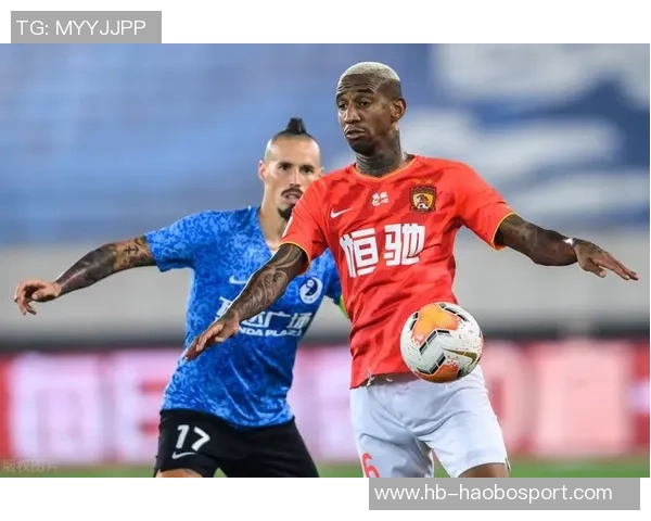 西蒙斯豪泽米诺特三人联手发威合砍53分助力球队逆转胜利